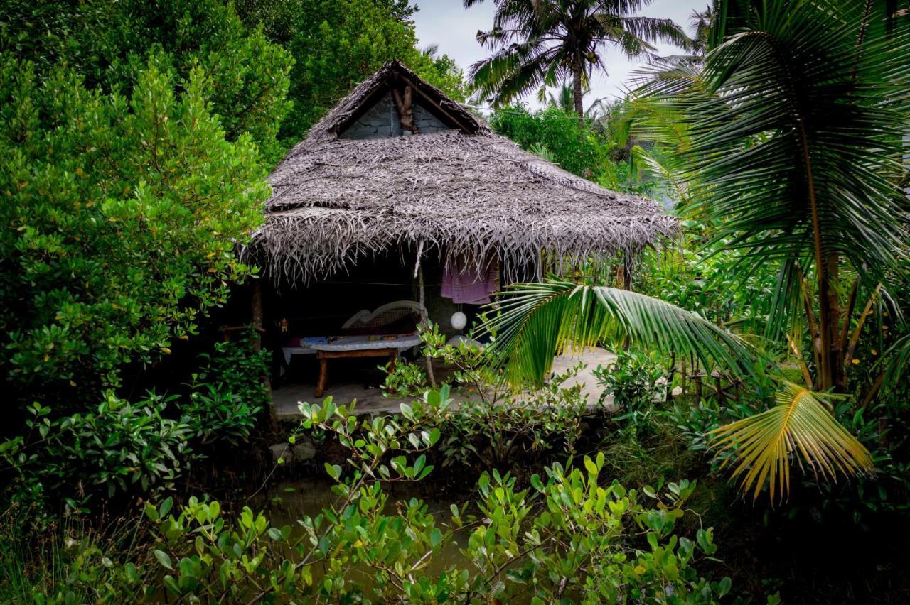 Mermaid Cabana And Tree Houses Tangalle Eksteriør billede